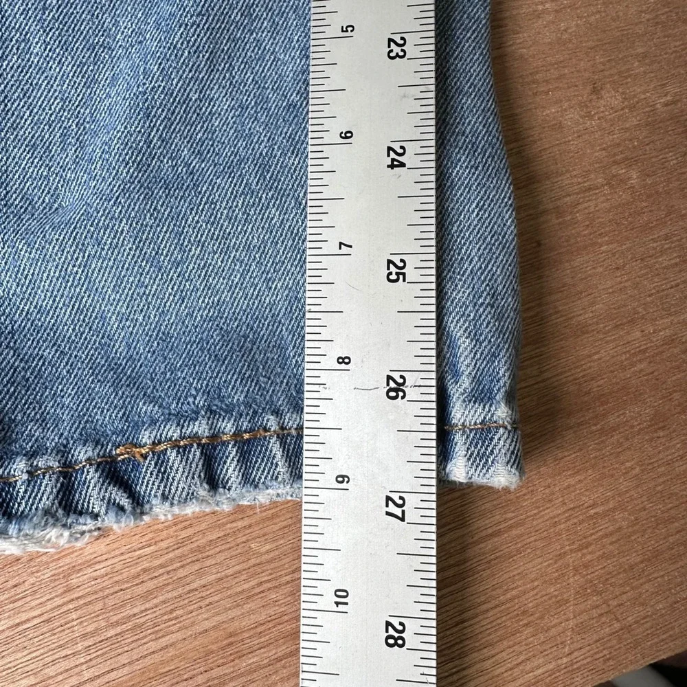 Levis 550 Relaxed Fit Tapered Leg Light Wash Denim Jeans Mens 42X29 Distressed